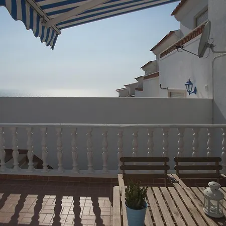 Гостевой дом The Wave - Beach 'n' Surf House Эрисейра