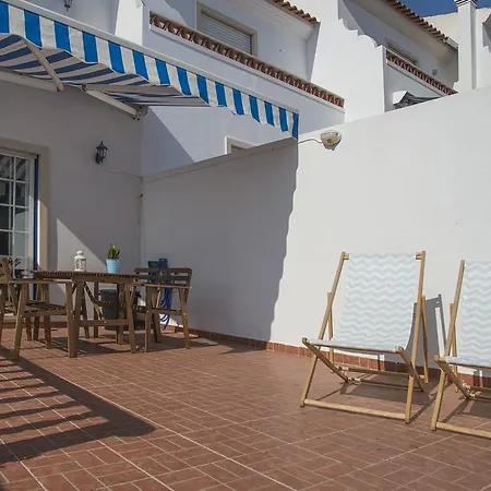 The Wave - Beach 'n' Surf House * Эрисейра