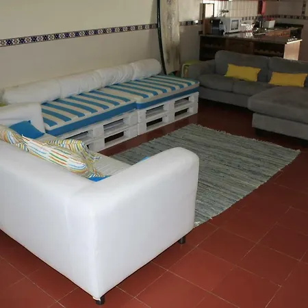 The Wave - Beach 'n' Surf House * Эрисейра